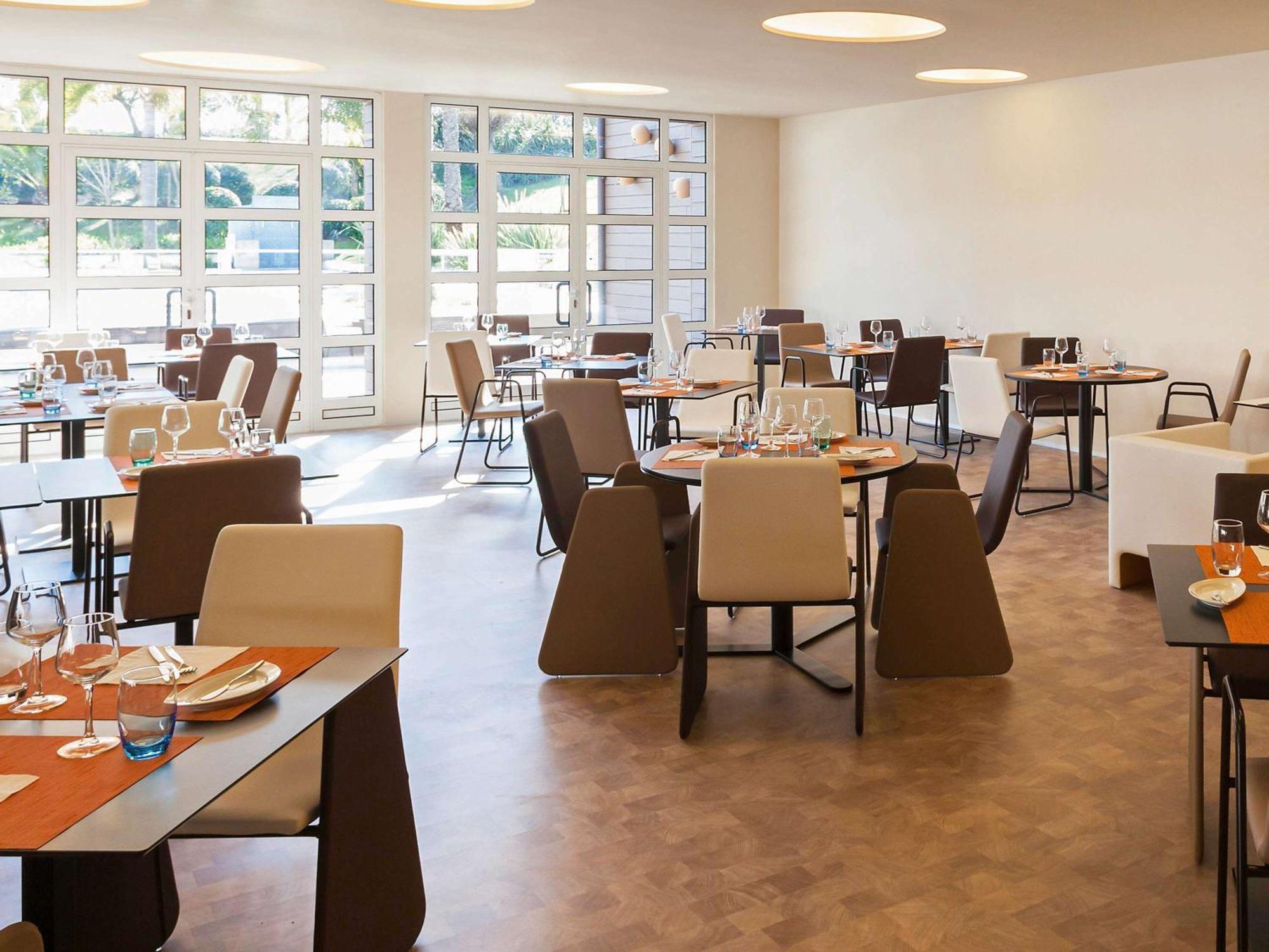 Novotel Setubal Exterior photo